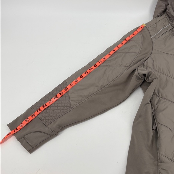 Athleta Women’s Rock Ridge Primaloft Taupe 3X Hooded Jacket - Picture 15 of 15
